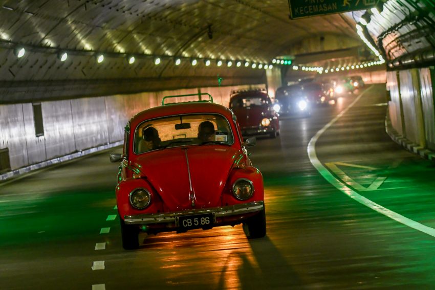 Volkswagen Beetle, An Iconic Gathering – farewell party to an automotive icon sees 405 Beetles gathered 985459