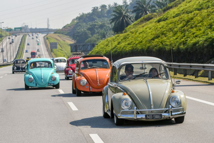 Volkswagen Beetle, An Iconic Gathering – farewell party to an automotive icon sees 405 Beetles gathered 985475