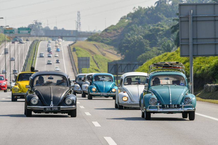 Volkswagen Beetle, An Iconic Gathering – farewell party to an automotive icon sees 405 Beetles gathered 985479