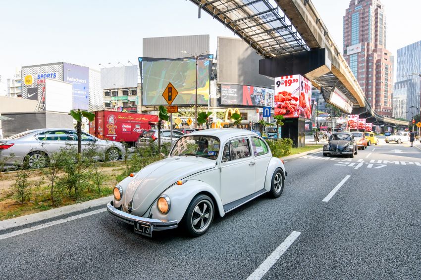 Volkswagen Beetle, An Iconic Gathering – farewell party to an automotive icon sees 405 Beetles gathered 985450