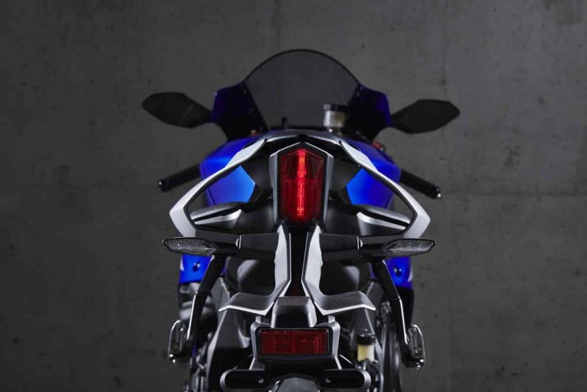 Yamaha YZF-R1 dan YZF-R1M 2020 terima peningkatan ketara sejak 2015, suspensi dan elektronik diperelok 985509