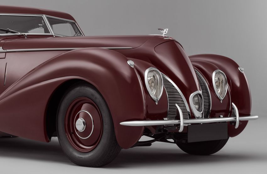 Sole 1939 Bentley Corniche fully restorated by Mulliner 999880