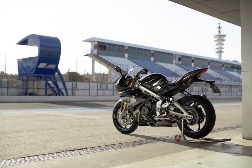 2019 Triumph Daytona Moto2 765 Limited Edition launched – 765 units available worldwide, RM81K 1005737