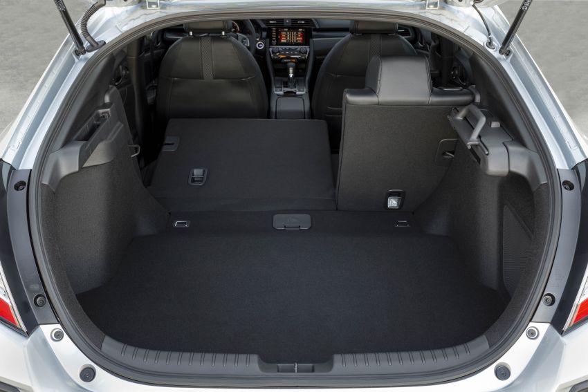 2020 Honda Civic Hatchback facelift debuts in the US Image #1001855
