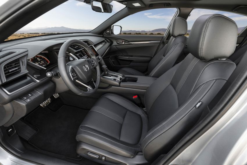 2020 Honda Civic Hatchback facelift debuts in the US Image #1001848