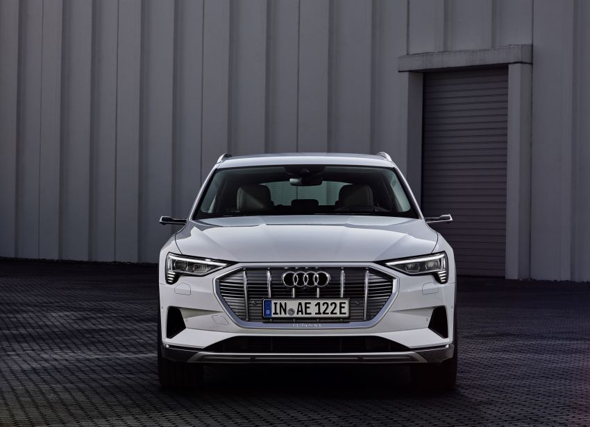Audi e-tron 50 quattro – 300 km range, 308 hp, 540 Nm 996511