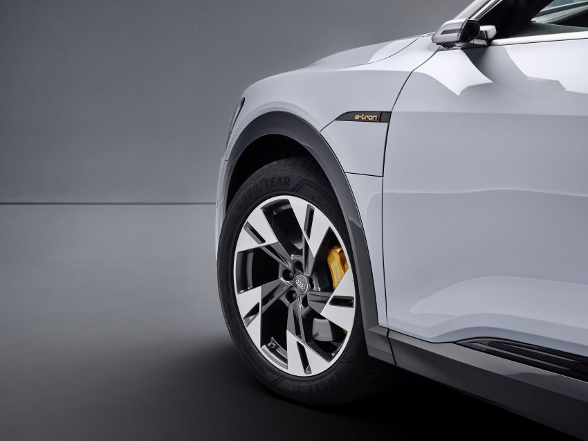 Audi e-tron 50 quattro – 300 km range, 308 hp, 540 Nm 996506