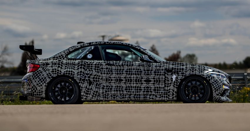 BMW M2 Competition race car teased ahead of debut Image #995871