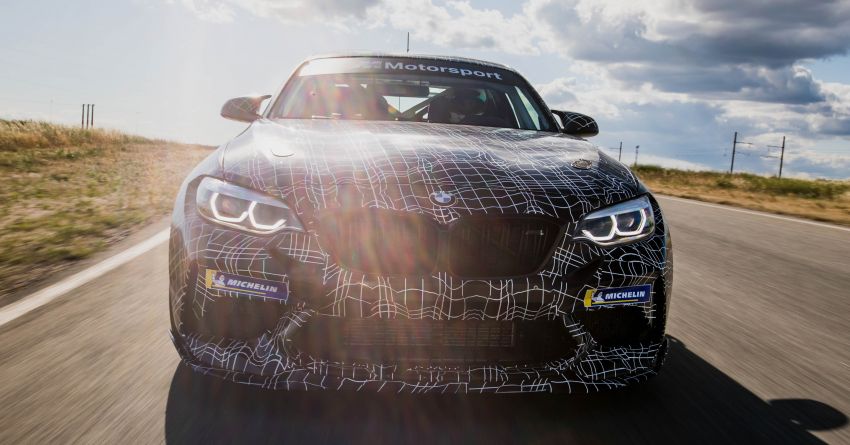 BMW M2 Competition race car teased ahead of debut Image #995872