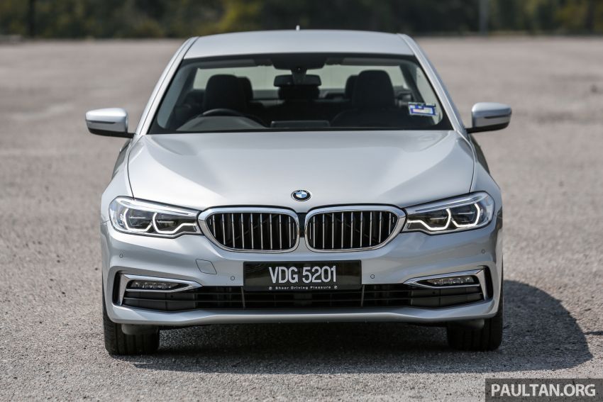 FIRST DRIVE: G30 BMW 520i Luxury and 530e M Sport 1003661