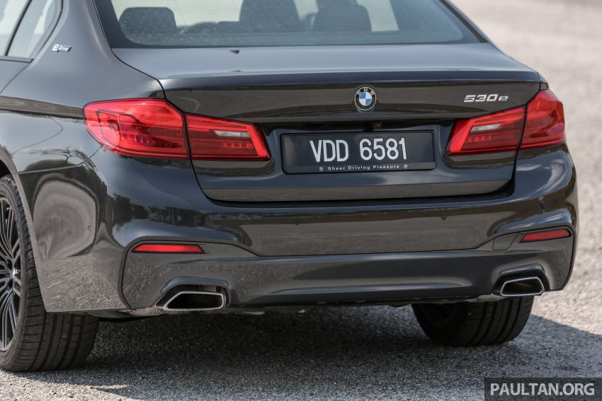FIRST DRIVE: G30 BMW 520i Luxury and 530e M Sport 1003584