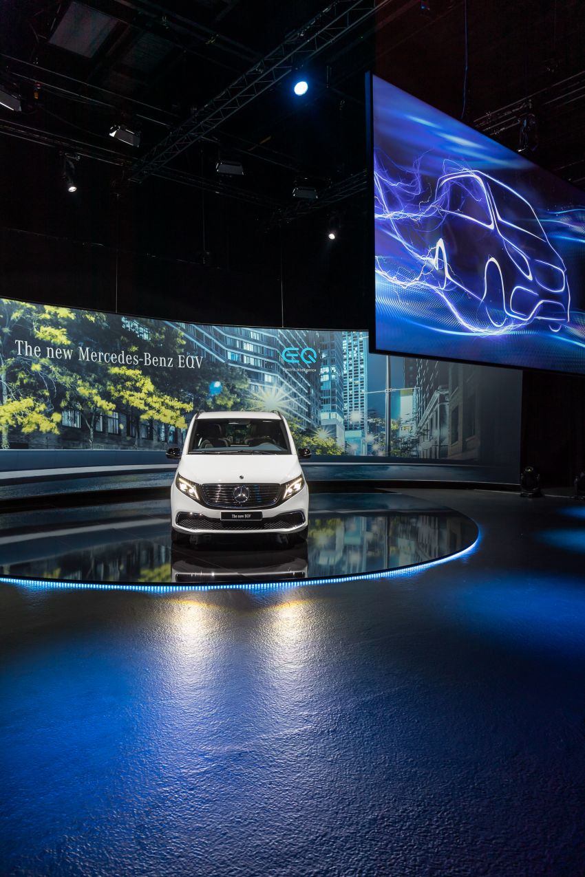 Mercedes-Benz EQV – van elektrik penuh dengan kuasa 150 kW, tempat duduk untuk hingga lapan orang 1004637