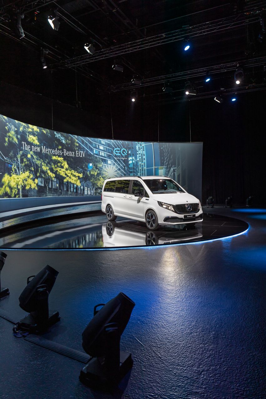 Mercedes-Benz EQV – van elektrik penuh dengan kuasa 150 kW, tempat duduk untuk hingga lapan orang 1004638