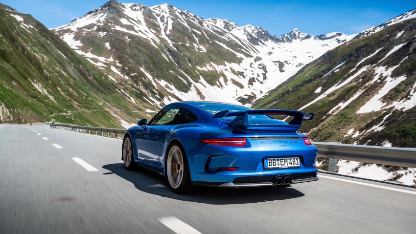 GALLERY: Porsche 911 GT3 – 20 years, six versions 1000098