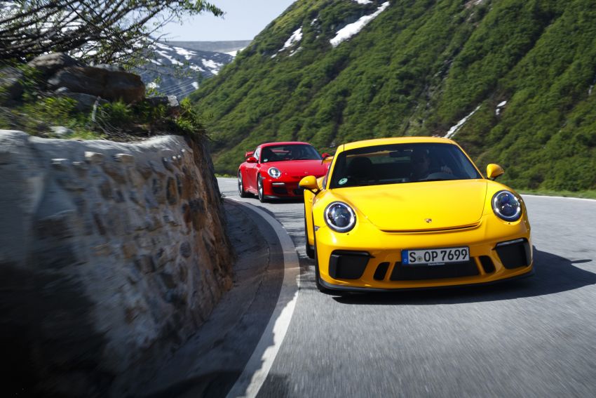 GALLERY: Porsche 911 GT3 – 20 years, six versions Image #1000160