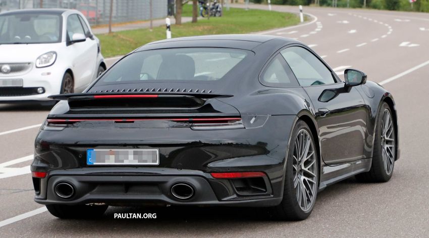 SPYSHOTS: 992 Porsche 911 Turbo drops disguise 1008727