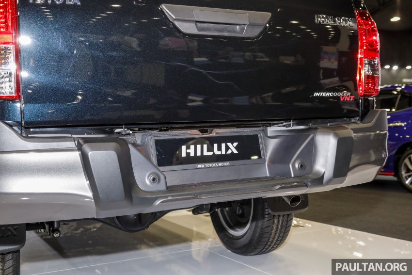 Toyota Hilux 2.8 Black Edition dilancarkan – RM140k 1002406