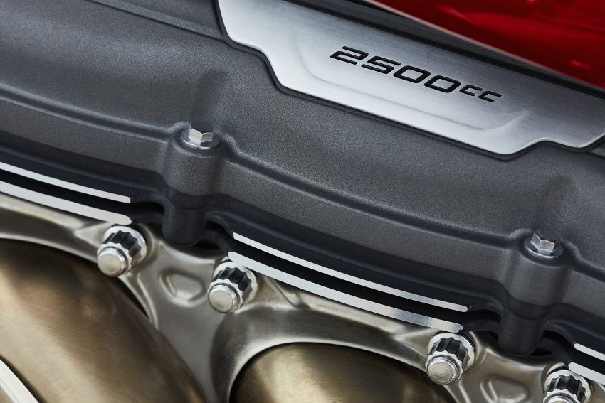 Triumph Rocket 3 R dan Rocket 3 GT diperkenalkan – guna enjin 2,500 cc, kuasa naik lagi 11 peratus 995947