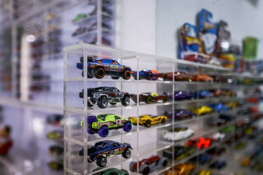 Malaysia’s biggest Hot Wheels collector has over 10,000 pieces – cost RM100k, valued at RM200k-300k 1000708