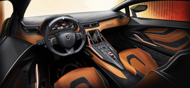 Lamborghini Sian – hybrid V12, 819 hp, 0-100 in 2.8s!