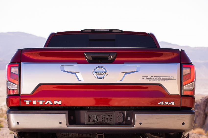 2020 Nissan Titan revealed with updated styling, kit 1021822