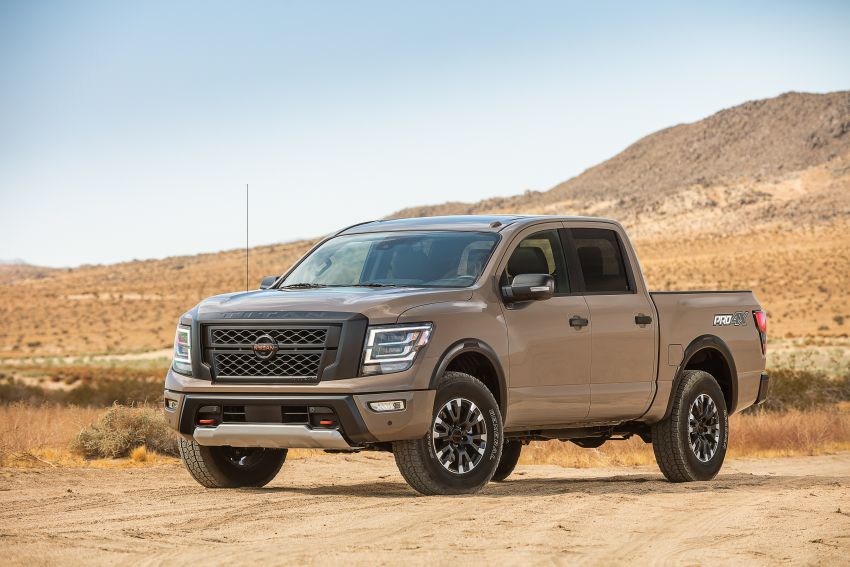 2020 Nissan Titan revealed with updated styling, kit 1021841