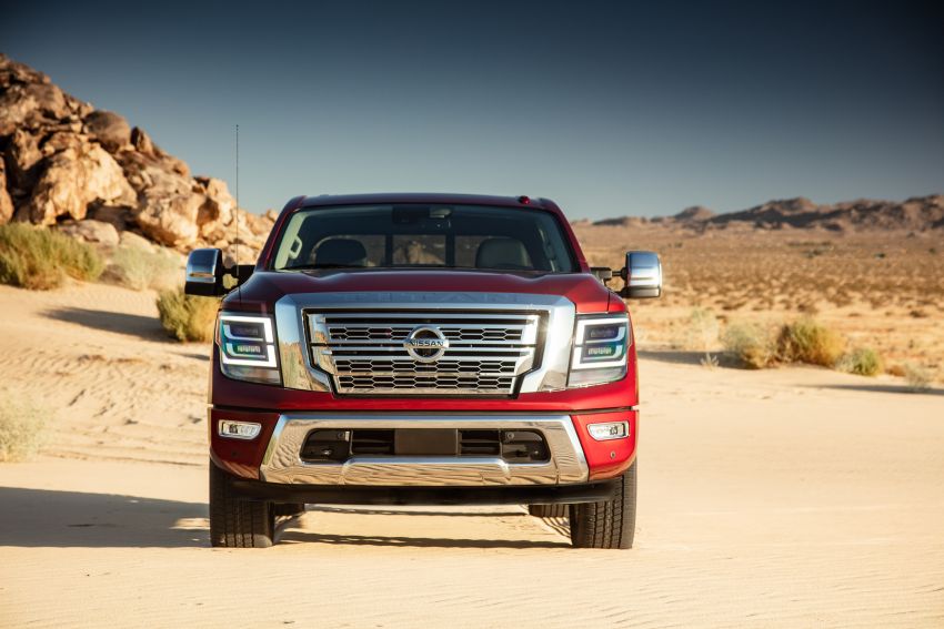 2020 Nissan Titan revealed with updated styling, kit 1021858