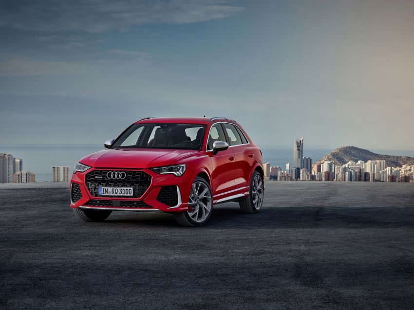 2020 Audi RS Q3: standard and Sportback with 400 hp 1021129