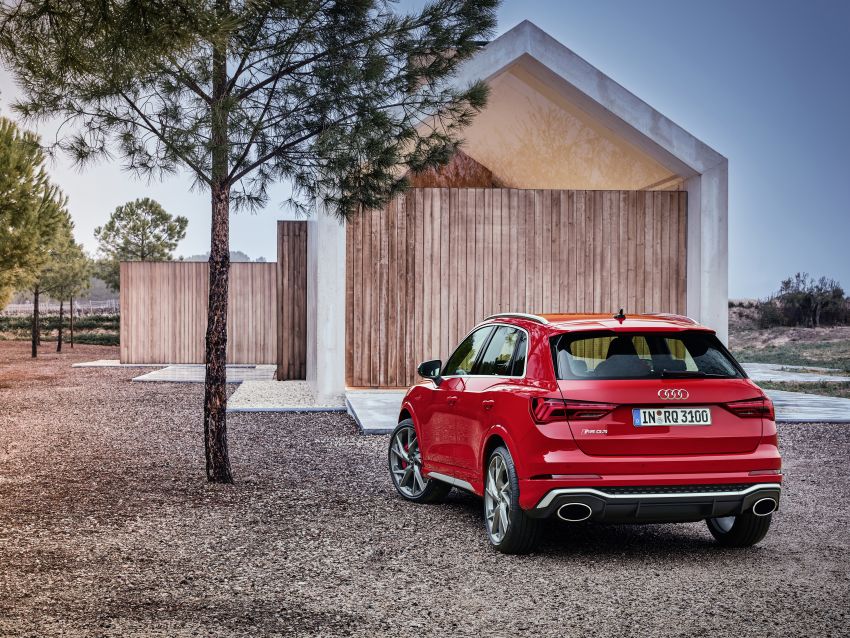 2020 Audi RS Q3: standard and Sportback with 400 hp 1021122