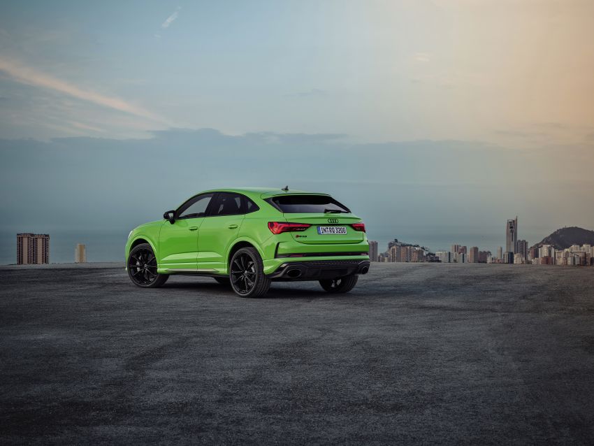 2020 Audi RS Q3: standard and Sportback with 400 hp 1021195