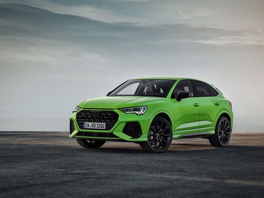 2020 Audi RS Q3: standard and Sportback with 400 hp 1021198