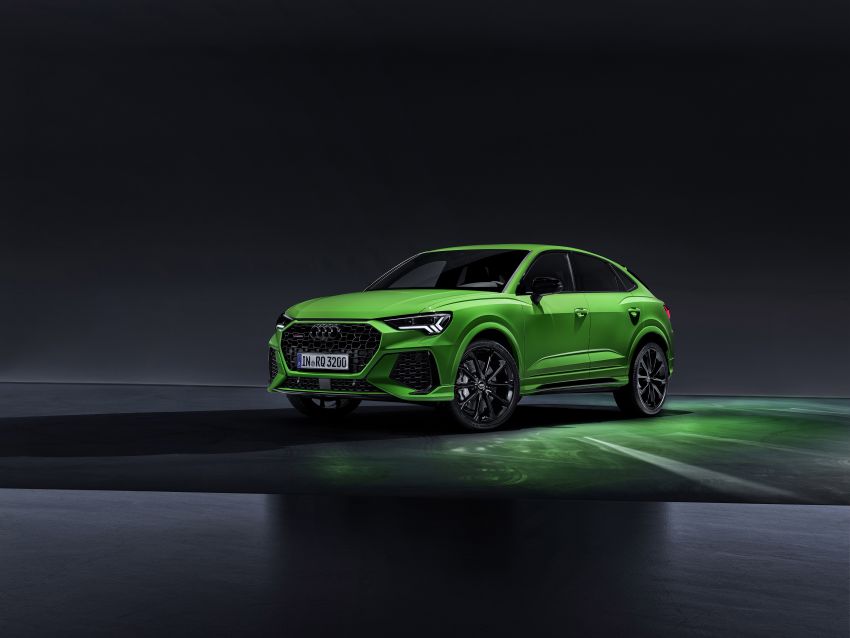 2020 Audi RS Q3: standard and Sportback with 400 hp 1021204