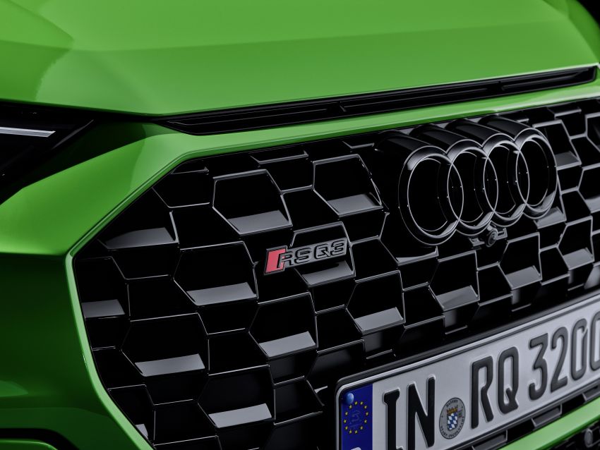 2020 Audi RS Q3: standard and Sportback with 400 hp 1021214