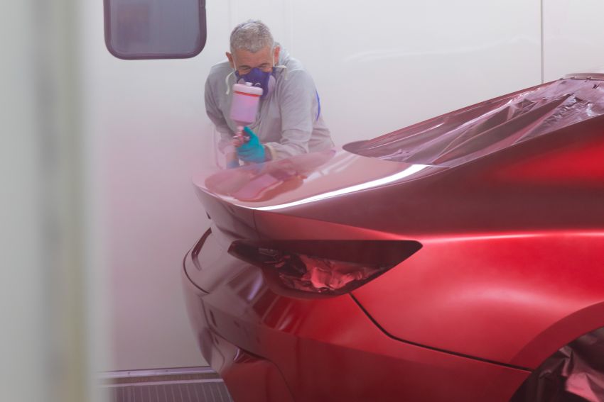 BMW Concept 4 debuts, previews future coupe design 1012614