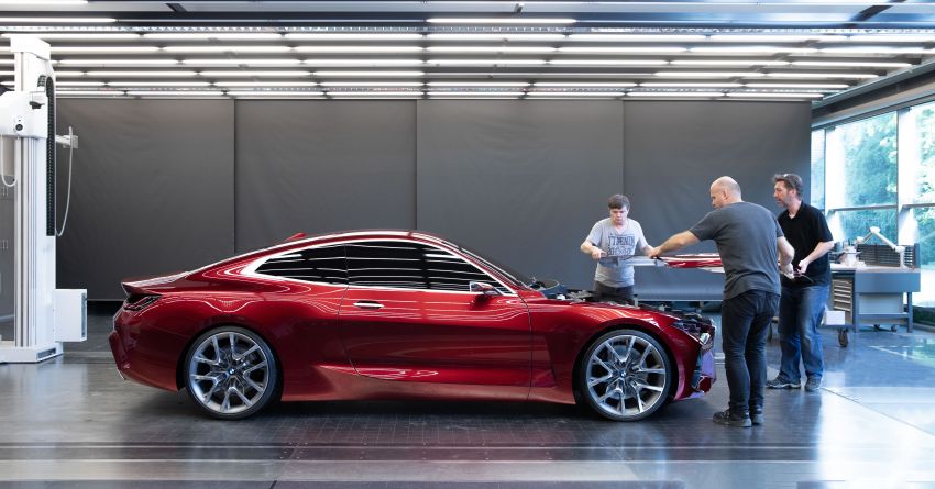 BMW Concept 4 debuts, previews future coupe design 1012627
