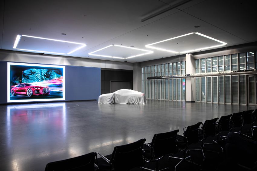 BMW Concept 4 debuts, previews future coupe design 1012630