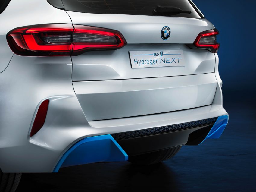 BMW i Hydrogen NEXT goes on display at Frankfurt 1014716