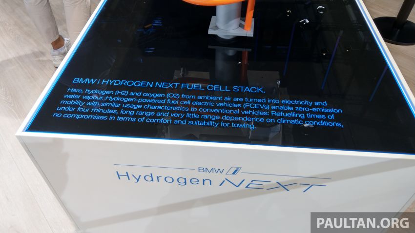 BMW i Hydrogen NEXT goes on display at Frankfurt 1014667