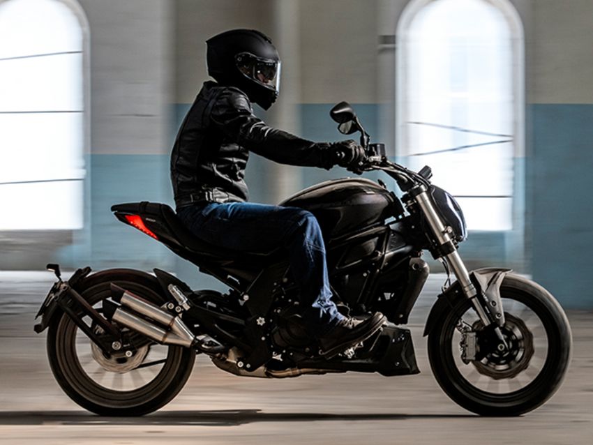 2019 Benelli 502C and 150S now in Malaysia – 502C priced at RM31,588, 150S at RM8,588 and RM8,888 1019397