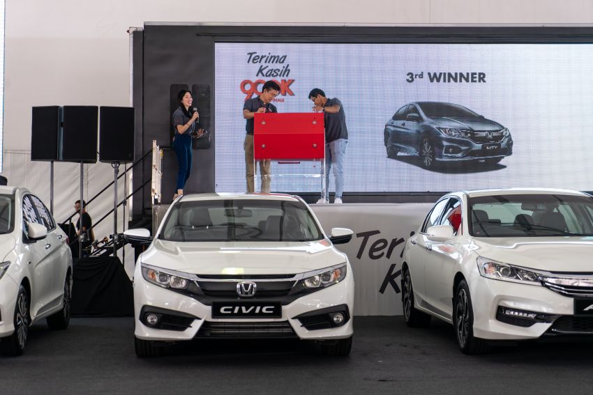 Honda ‘Terima Kasih 900k’ campaign concludes – nine lucky winners drive home in their brand new Hondas! 1022511