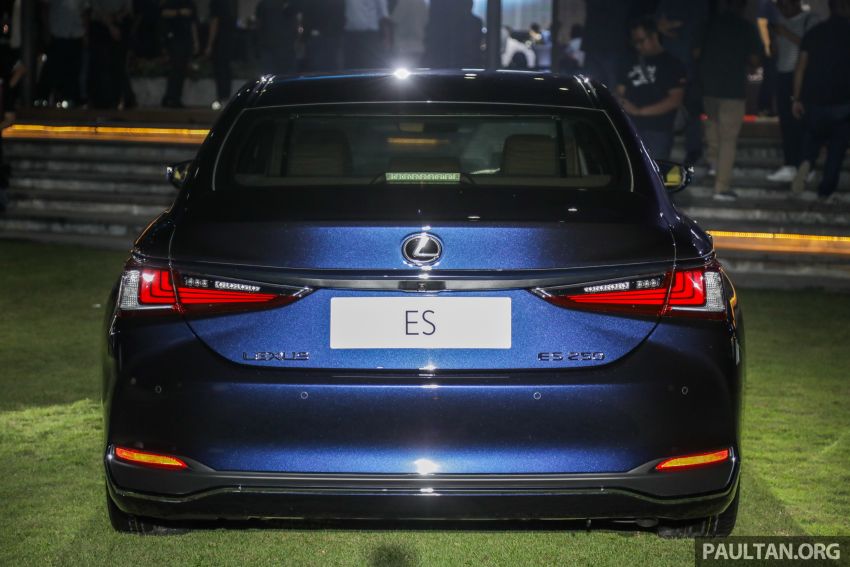 Lexus ES 250 2019 tiba di Malaysia – dari RM299,888 1012839