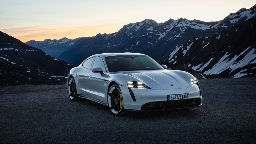 Porsche Taycan debuts – up to 761 PS, 1,050 Nm, 0-100 km/h in 2.8 seconds, 260 km/h, 450 km WLTP Image #1010991