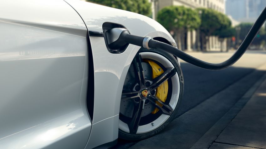 Porsche Taycan diperkenalkan – model elektrik penuh dengan kuasa hingga 761 PS dan 1,050 Nm tork 1011133