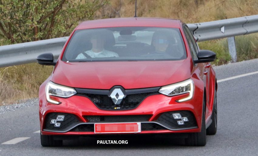 SPYSHOTS: Renault Megane RS facelift seen testing 1011258