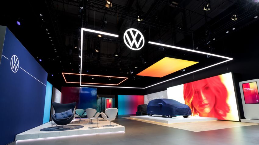 Logo baharu imej korporat Volkswagen diperkenalkan – tanda jenama tersebut kini melangkah ke era baharu 1011927