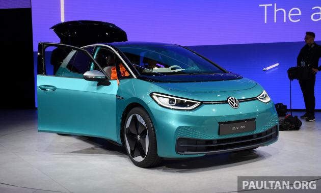 Volkswagen ID.3 – EV pacuan roda belakang, jarak gerak hingga 550 km, harga dari RM138k di Jerman