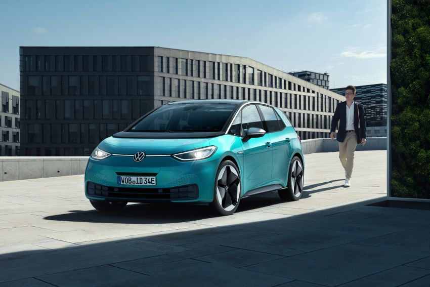 Volkswagen ID.3 pure electric car debuts – rear-wheel drive, up to 550 km range; from RM138k in Germany 1012256