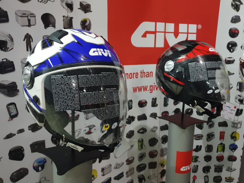 2020 Givi Vista helmets shown at Givista Ride & Camp 1026390