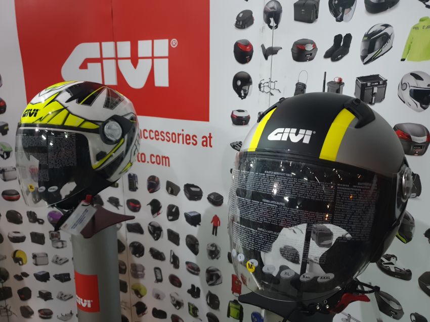2020 Givi Vista helmets shown at Givista Ride & Camp 1026391