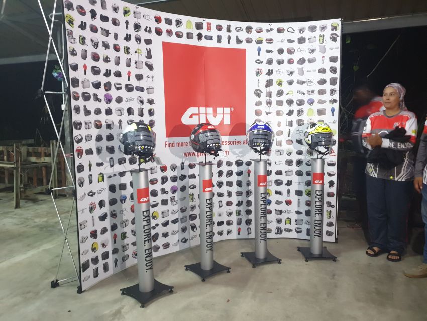 2020 Givi Vista helmets shown at Givista Ride & Camp 1026362
